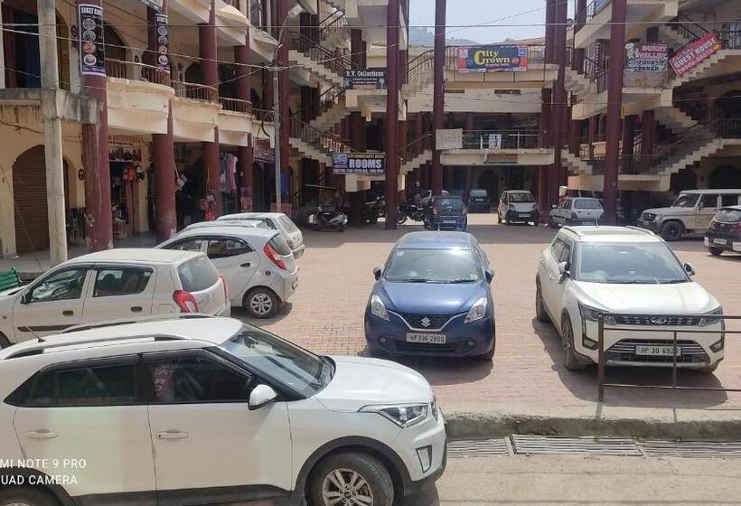 غرفة قياسية, City Crown Guest House