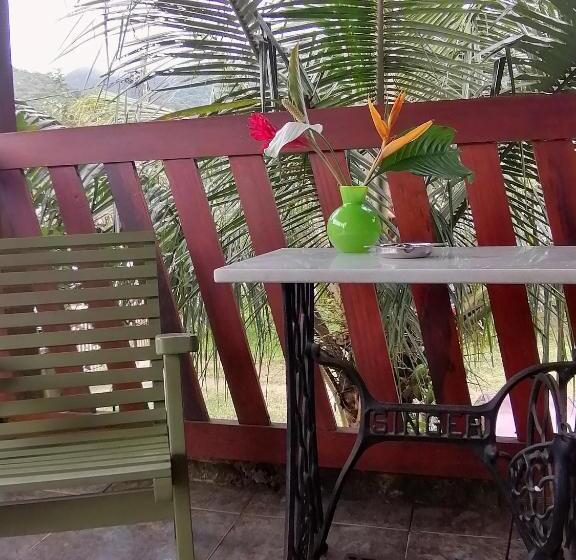 غرفة سوبيريور رباعية, Pousada Recanto Dos Pássaros