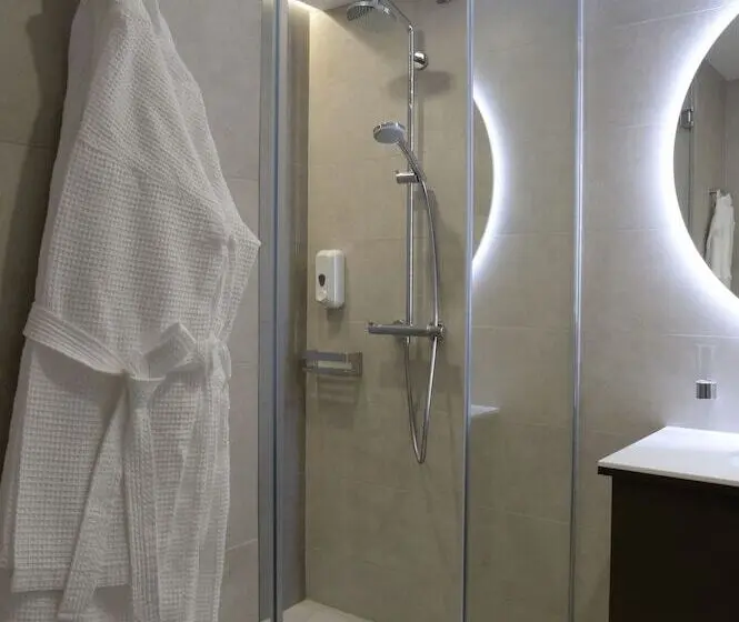 اتاق لوکس, Premier Hotel Miskolc