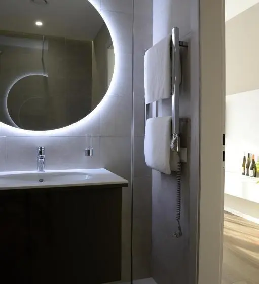 اتاق سوپریور با تخت بزرگ, Premier Hotel Miskolc