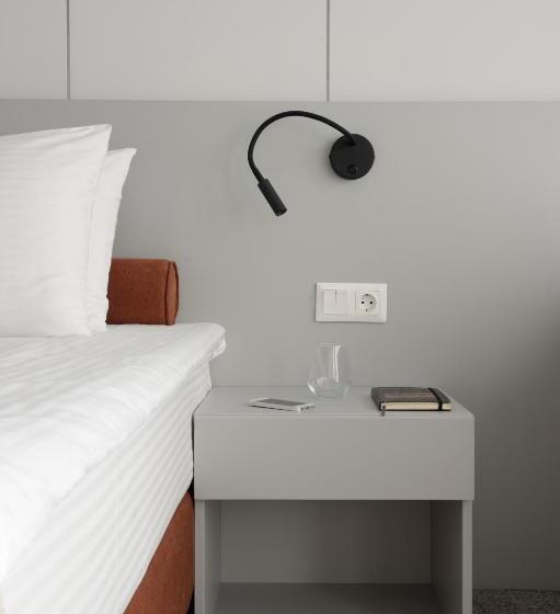 디럭스 룸 킹사이즈 침대, Premier Hotel Miskolc