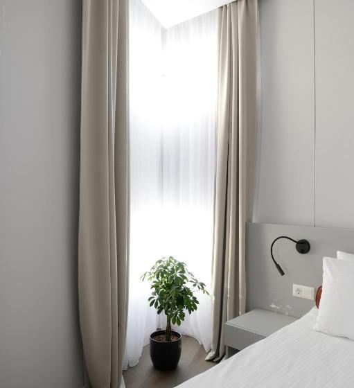 Люкс, Premier Hotel Miskolc