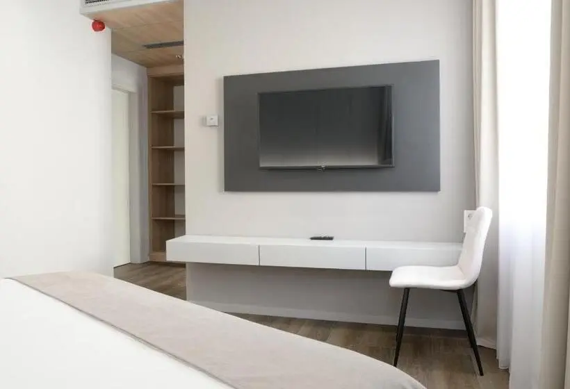 سوییت, Premier Hotel Miskolc