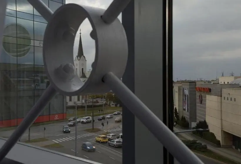 اتاق سوپریور با تخت بزرگ, Premier Hotel Miskolc
