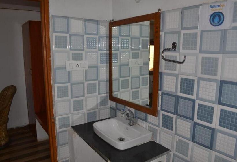 اتاق لوکس, The Hillans Resort & Cottages