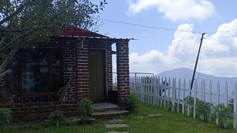 اتاق لوکس, The Hillans Resort & Cottages