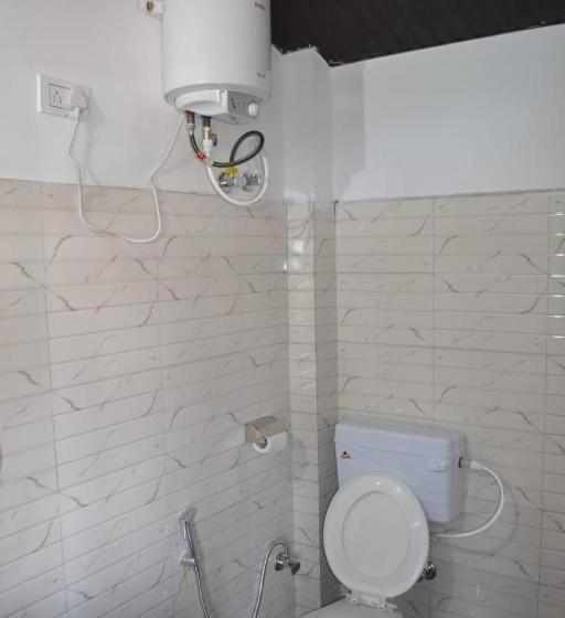 اتاق سوپریور چهار تخته, The Hillans Resort & Cottages