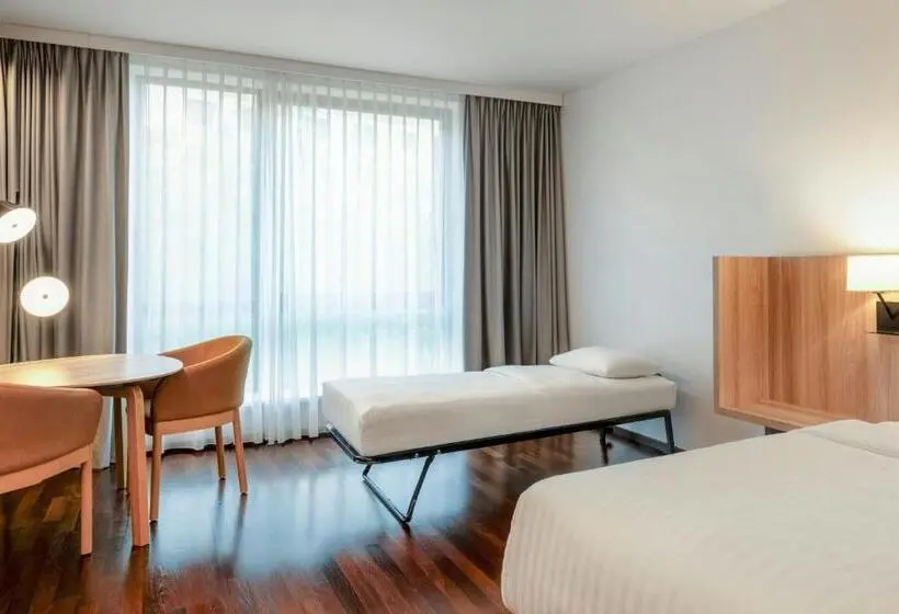 اتاق سوپریور با تخت بزرگ, Ac Hotel By Marriott Bratislava Old Town