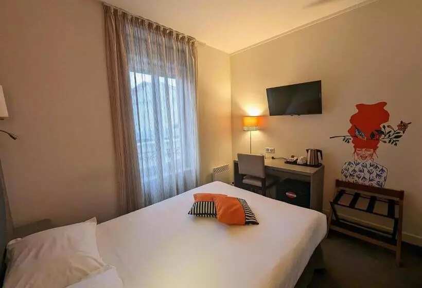 اتاق اکونومی, Arverna Vichy Clt