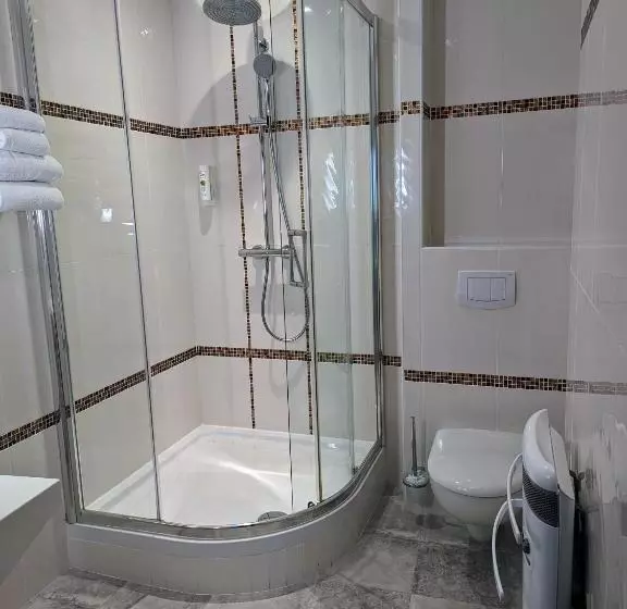 اتاق راحتی, Arverna Vichy Clt