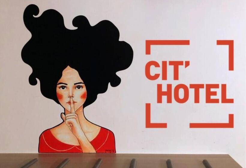 컴포트 룸, Arverna Vichy Clt