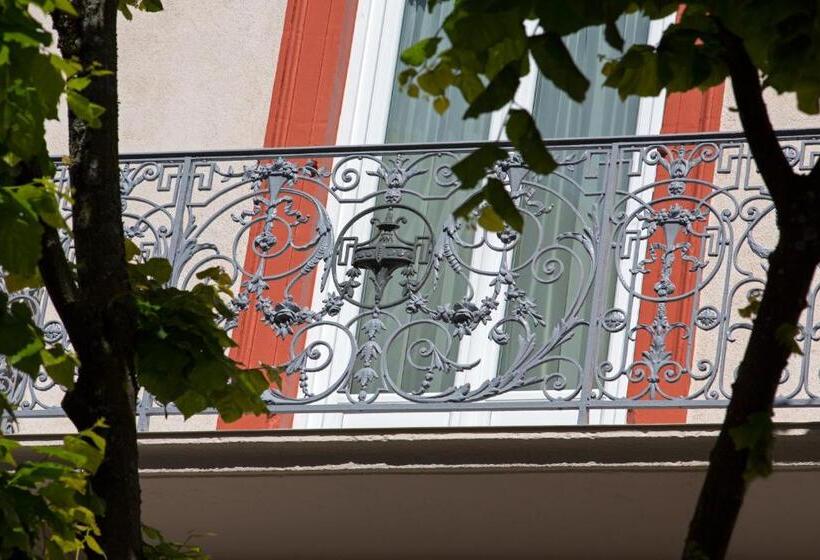 컴포트 룸, Arverna Vichy Clt