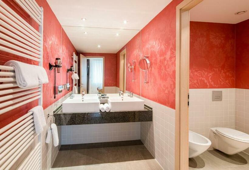 اتاق خانوادگی, Abba Berlin