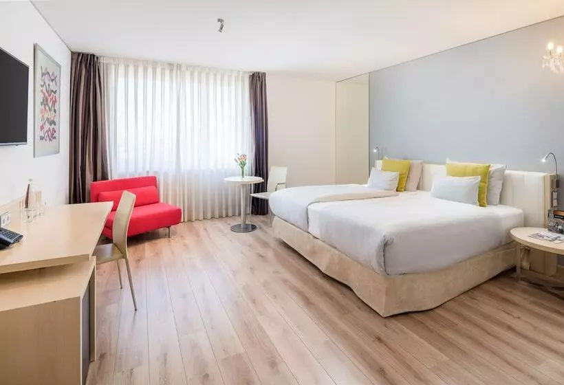 اتاق اجرایی, Abba  Berlin