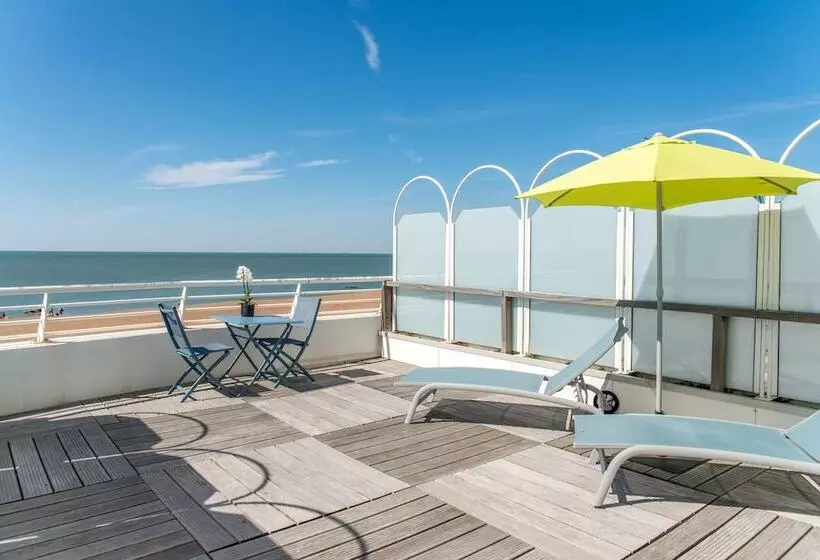 اتاق استاندارد با تخت دوبل و چشمانداز دریا, Best Western Hotel De La Plage Saint Marc Sur Mer