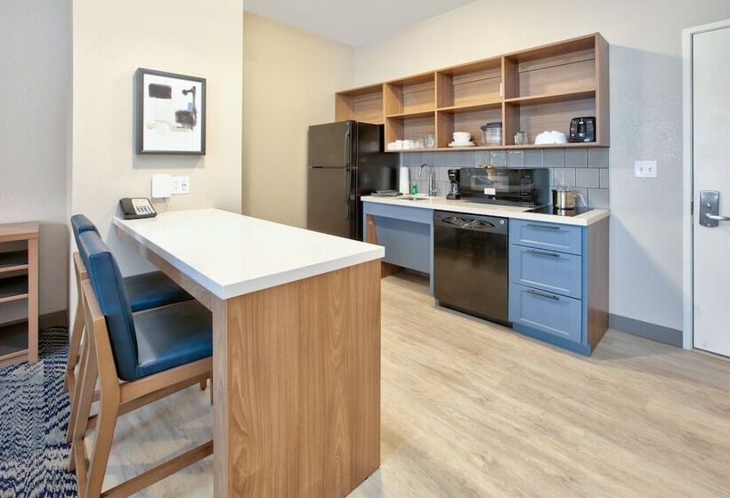Люкс, Candlewood Suites Idaho Falls, An Ihg