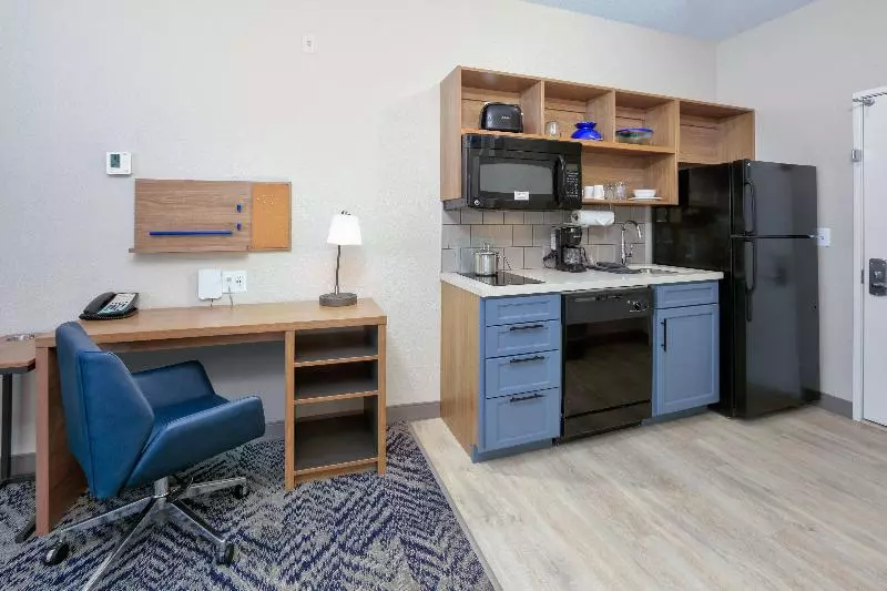 استودیوی استاندارد, Candlewood Suites Idaho Falls, An Ihg