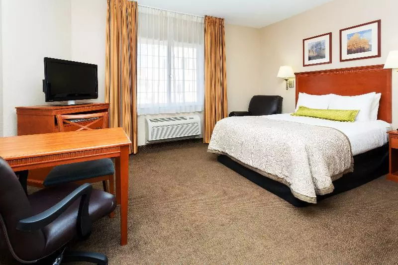 Suite Queen Bed, Candlewood Suites Idaho Falls, An Ihg