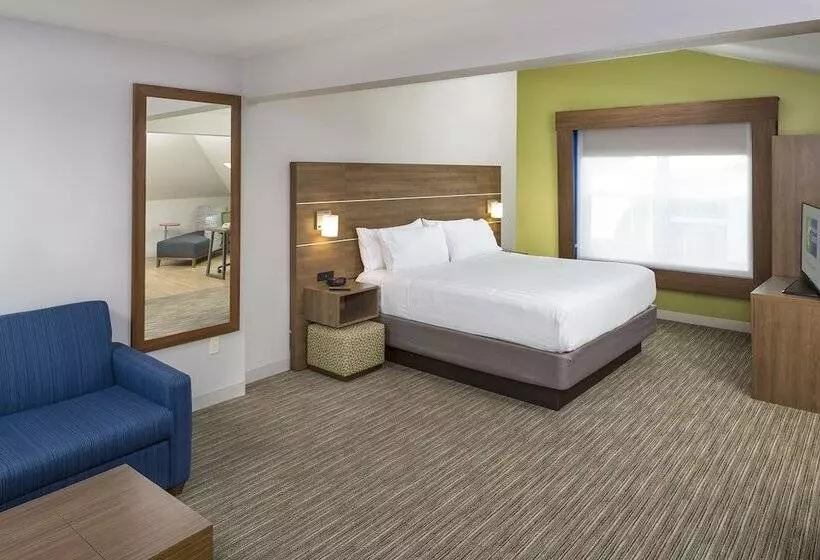 スイート, Holiday Inn Express Hotel & Suites White River Junction, An Ihg