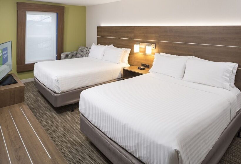 سوییت, Holiday Inn Express Hotel & Suites White River Junction, An Ihg