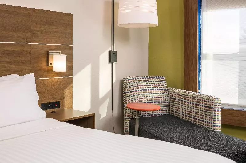 キングサイズベッドのスタンダードルーム, Holiday Inn Express Hotel & Suites White River Junction, An Ihg