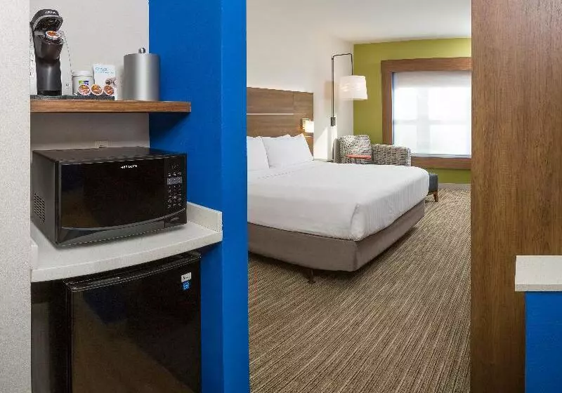 キングサイズベッドのスタンダードルーム, Holiday Inn Express Hotel & Suites White River Junction, An Ihg