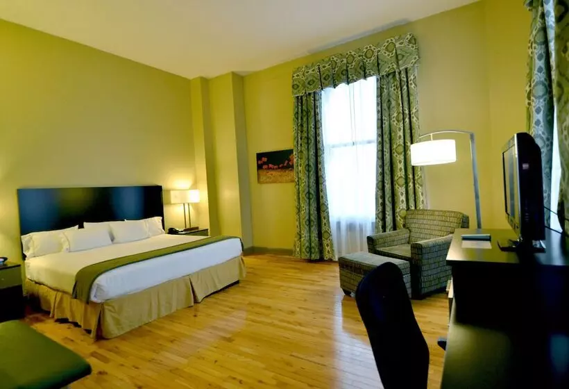 スイート, Holiday Inn Express Cleveland Downtown, An Ihg