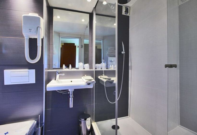 Номер Стандарт, Kyriad Bordeaux Lormont