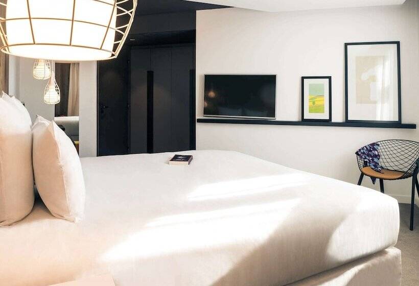 Номер Престиж, Mercure Valence