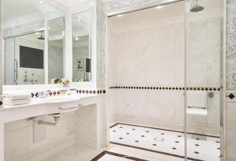 غرفة كلاسيكية سرير كينج, Powerscourt Hotel, Autograph Collection