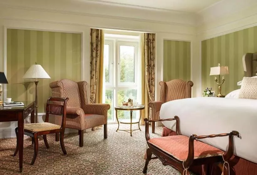 キングサイズベッドのクラシックルーム, Powerscourt Hotel, Autograph Collection
