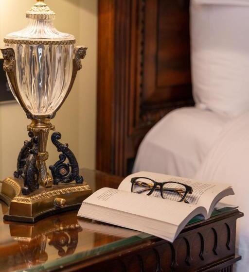스탠다드 룸 킹사이즈 침대, Powerscourt Hotel, Autograph Collection