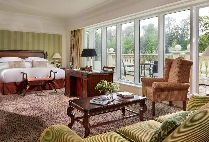 キングサイズベッドのスタンダードルーム, Powerscourt Hotel, Autograph Collection
