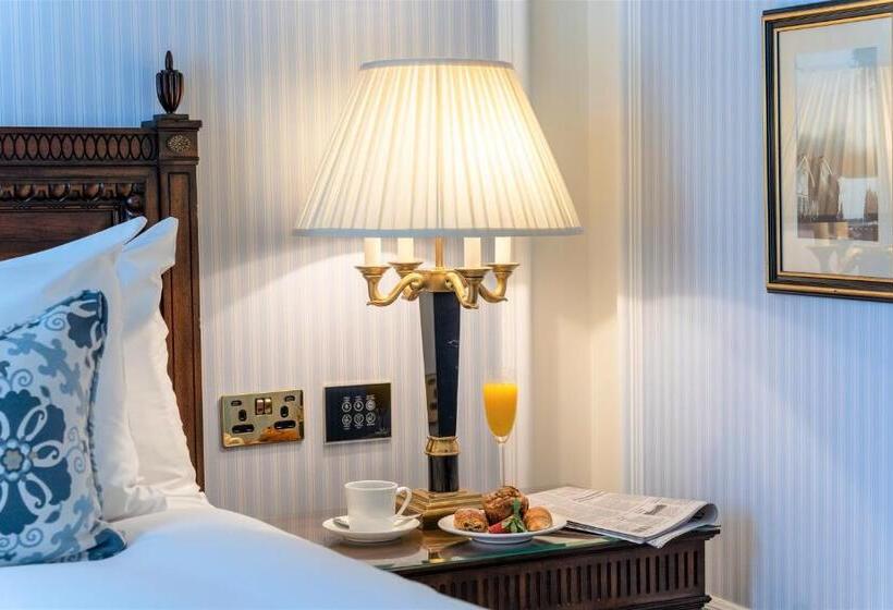 جناح مطلّ علي الجبل, Powerscourt Hotel, Autograph Collection