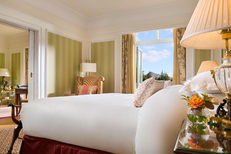 جناح مطلّ علي الجبل, Powerscourt Hotel, Autograph Collection