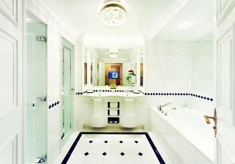 جناح سرير كينج, Powerscourt Hotel, Autograph Collection