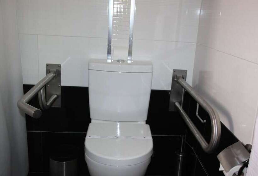 غرفة قياسية, Quasar