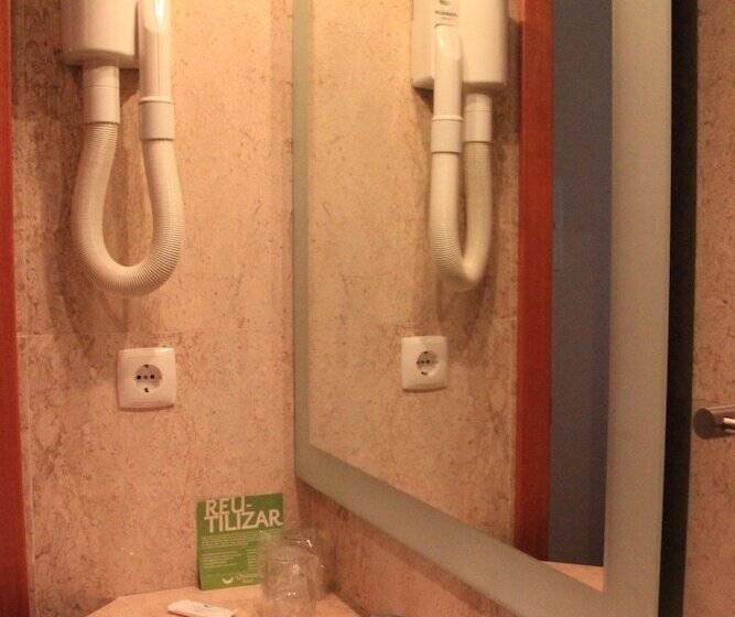 غرفة تنفيذية, Quasar