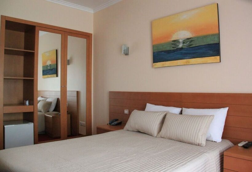 غرفة تنفيذية, Quasar