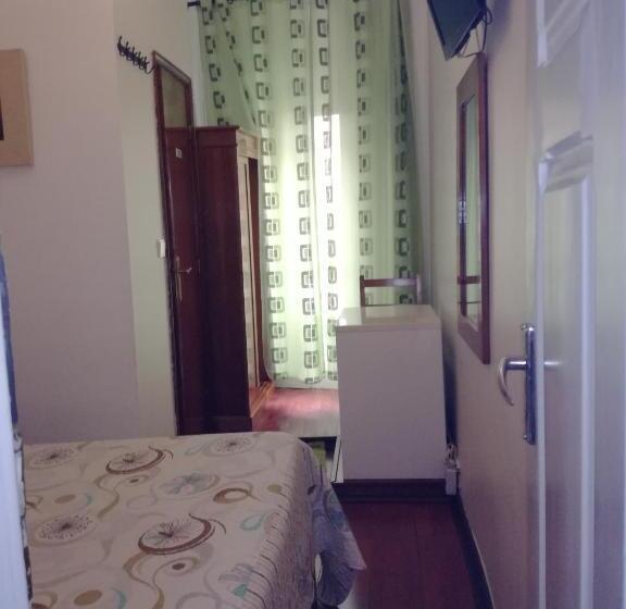 اتاق اکونومی, Sol Da Nave