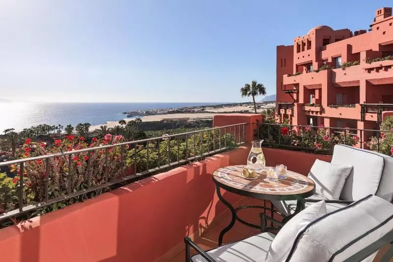 سوئیت با تخت بزرگ, The Ritzcarlton Tenerife, Abama