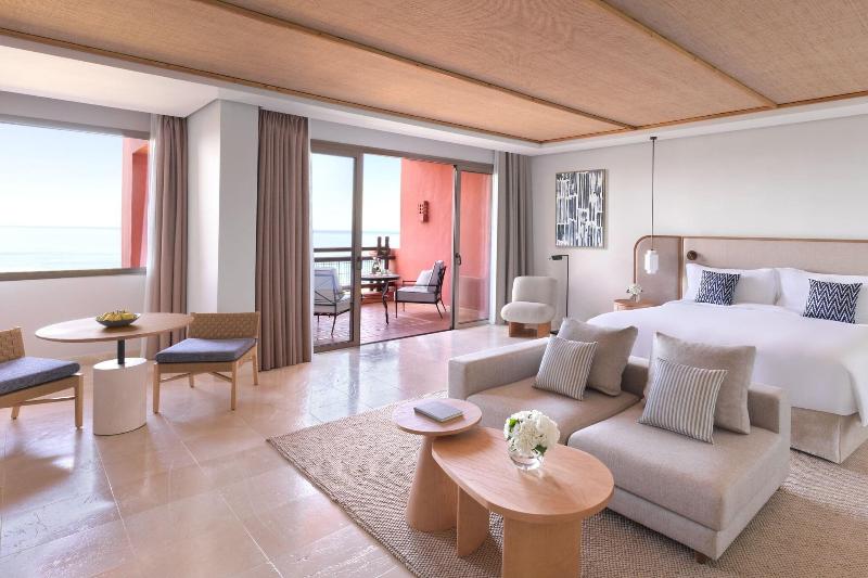 سوئیت جونیور با تخت بزرگ, The Ritzcarlton Tenerife, Abama