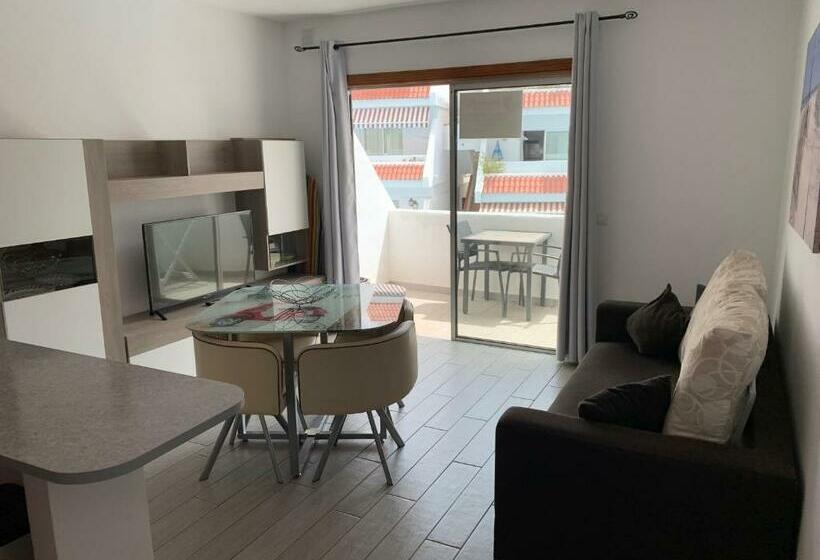 침실 1개 풀장 전망 아파트, Las Floritas   Las Americas