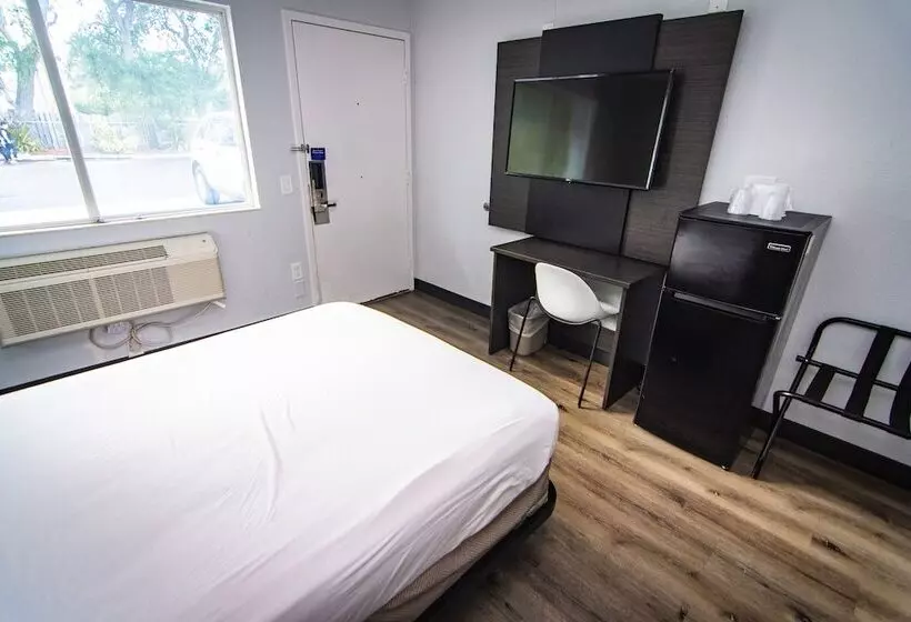 身障者適用スタンダードルーム, Motel 6kissimmee, Fl  Orlando