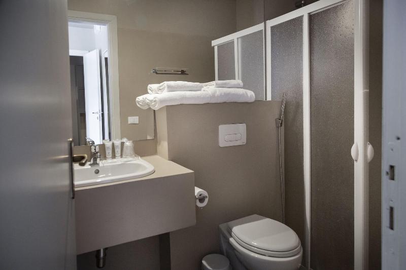 اتاق استاندارد, Plus Florence