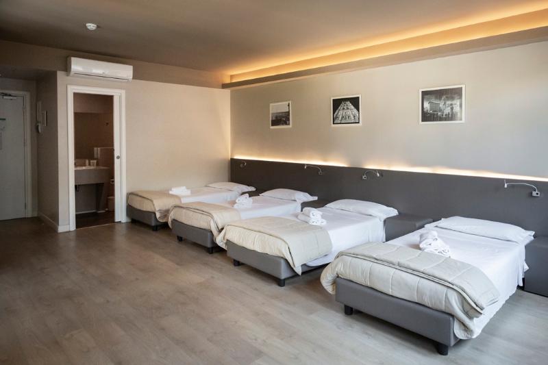 اتاق استاندارد چهار تخته, Plus Florence