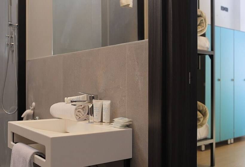 تختخواب در اتاق مشترک, Plus Florence