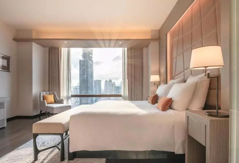 Executive Suite King Bed