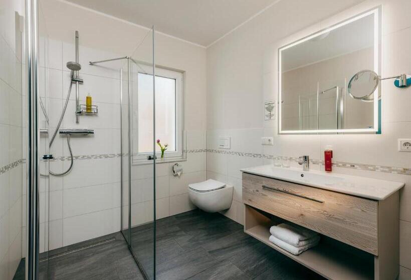 기본룸, Alter Muschelsaal