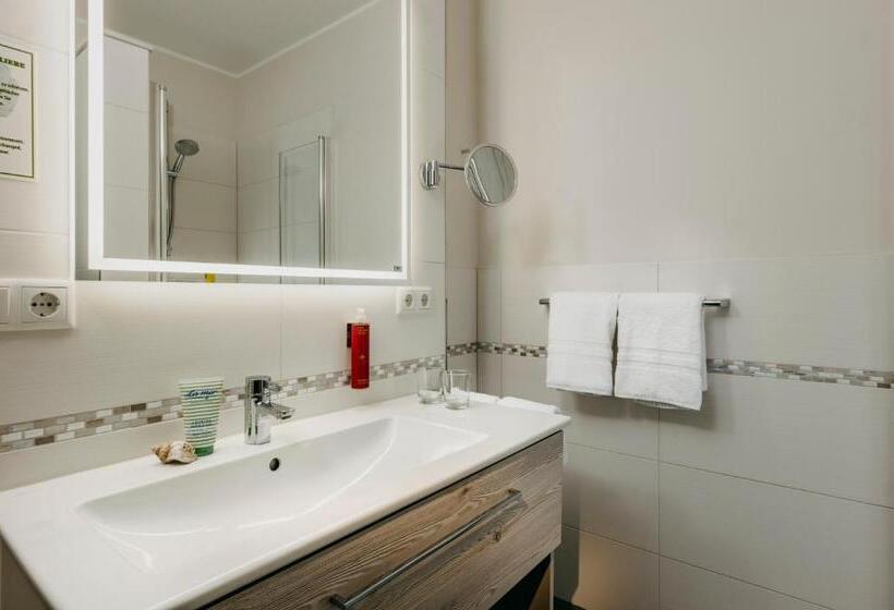 수피리어 룸, Alter Muschelsaal